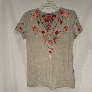 Johnny Was Tayshia Pleat Front V Neck T Embroidered Shirt Size S